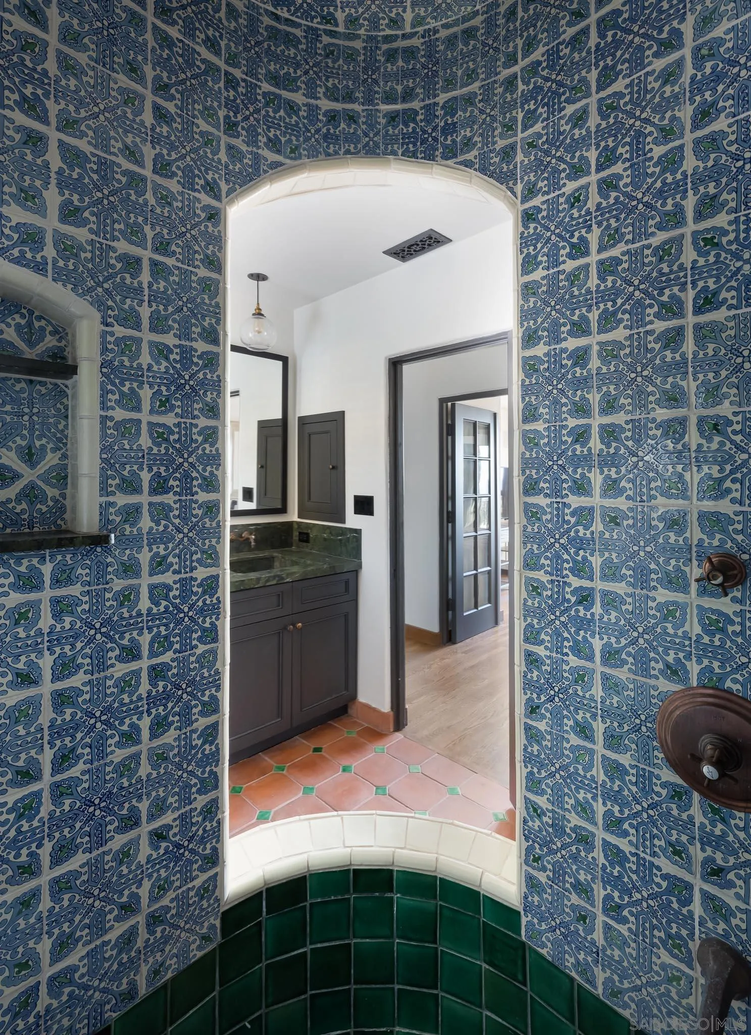 1004 Devonshire Drive San Diego, CA 92107 - Photo 35 of 54 a bathroom with a shower