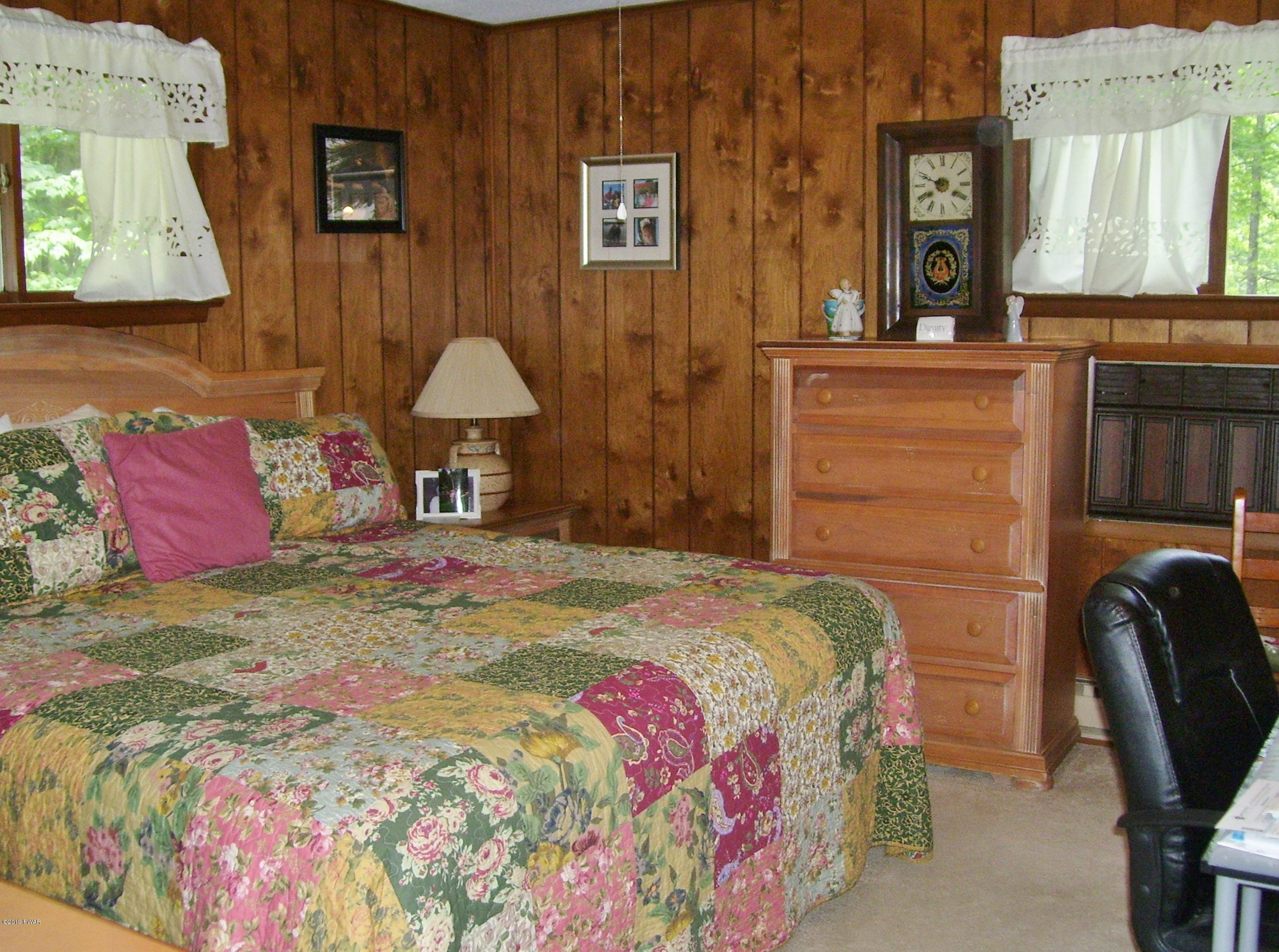 236 Perry Road Greentown, PA 18426 - Photo 14 of 56 Bedroom 1