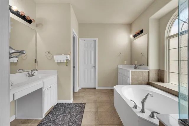 $500,000 | 9505 Chuparosa Drive, Fort Worth, TX 76177