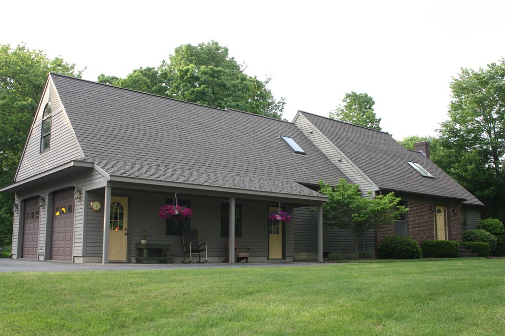 323 Federal Street Montague, MA 01351 - Photo 1 of 26 Gallery Image 1