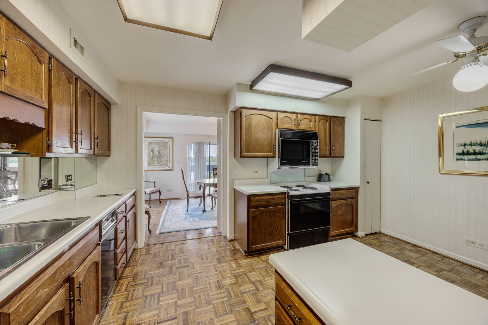 1671 Mission Hills Road, Unit 502 Northbrook, IL 60062 - Photo 11 of 29