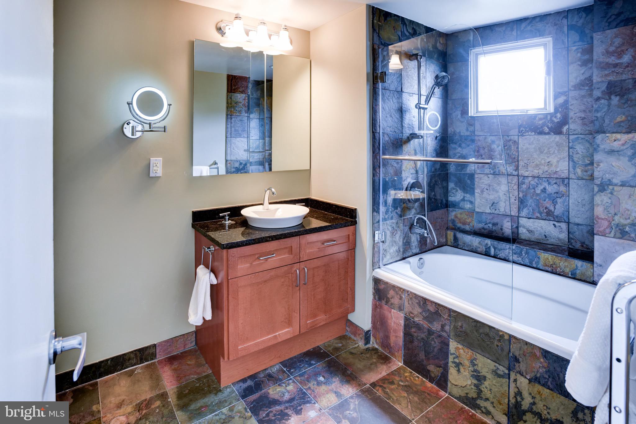 1700 Kalorama Road Northwest, Unit 501 Washington, DC 20009 - Photo 29 of 57