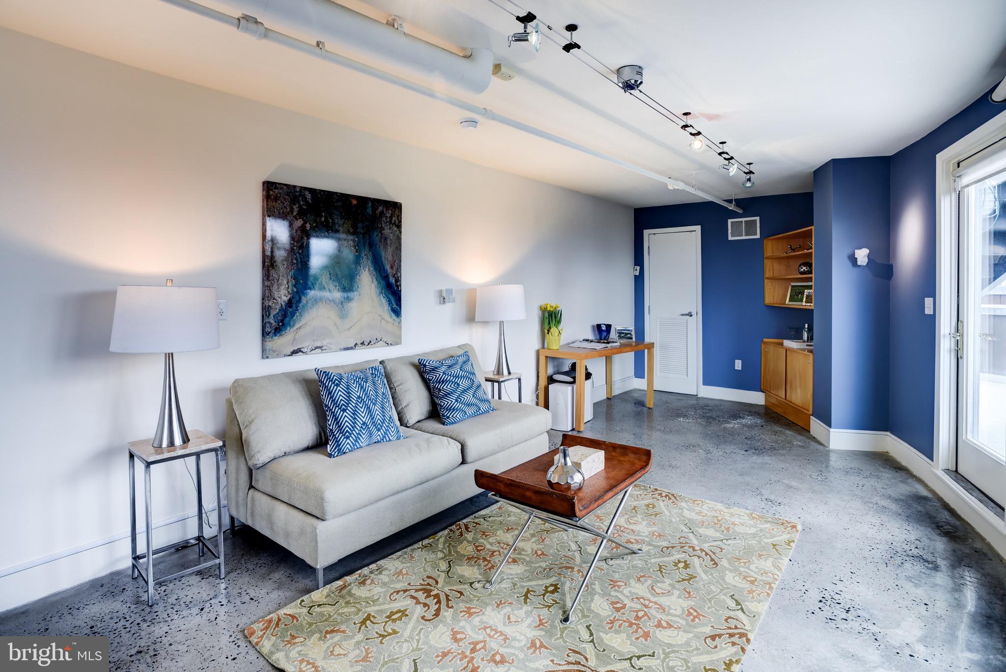 1700 Kalorama Road Northwest, Unit 501 Washington, DC 20009 - Photo 38 of 57 2nd lvl rec rm / office w/access to 2 roof decks