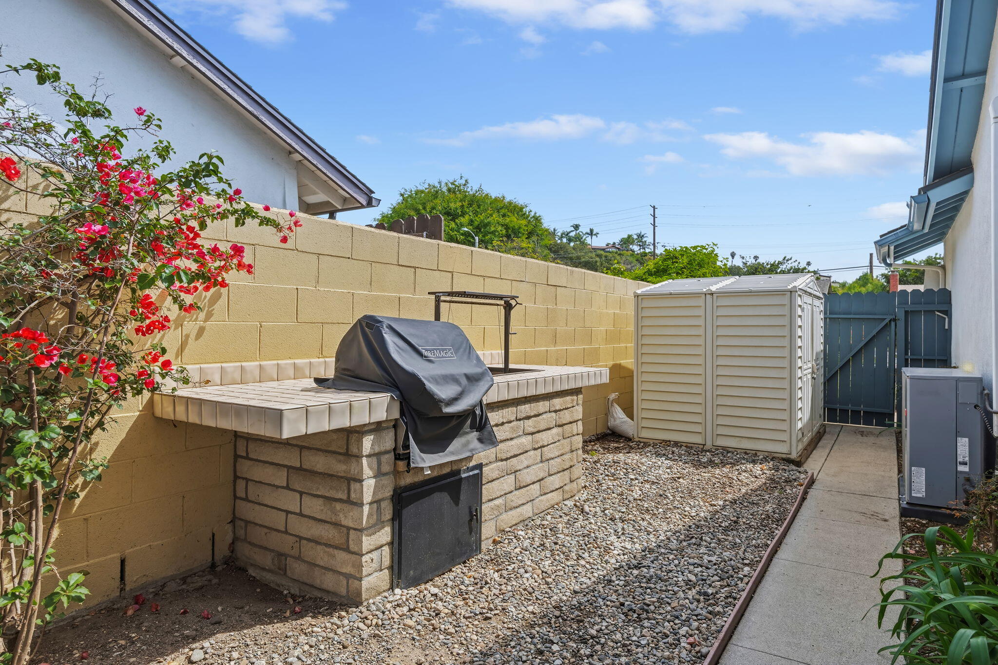 6020 Paseo Palmilla Goleta, CA 93117 - Photo 21 of 33 a view of a terrace with sitting area