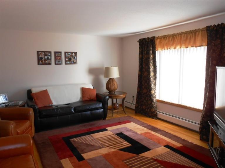 126 James Otis Road Centerville, MA 02632 - Photo 5 of 17 a living room with furniture and a window