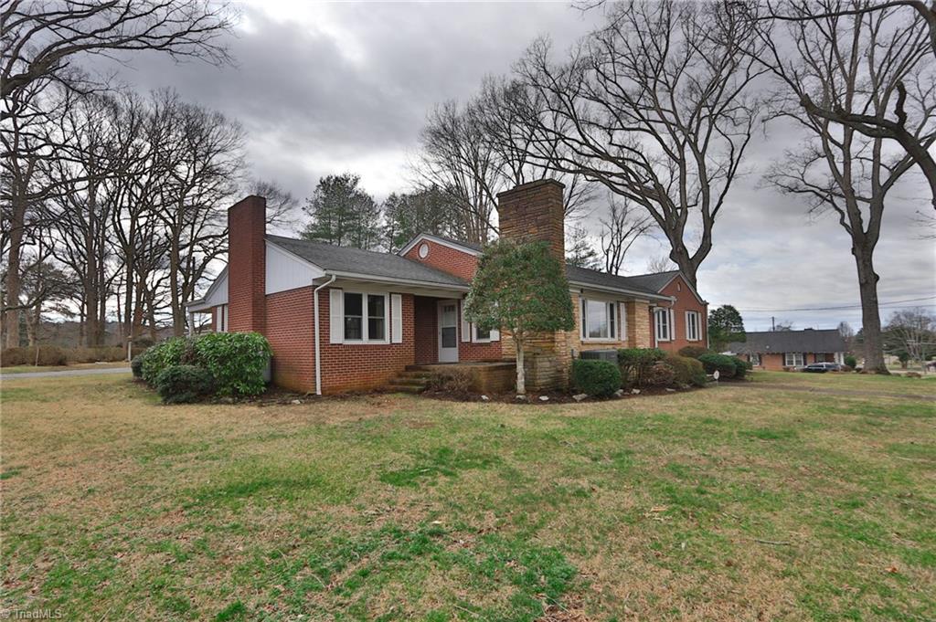 1938 Westfield Road Mount Airy, NC 27030 - Photo 3 of 30 Gallery Image 3