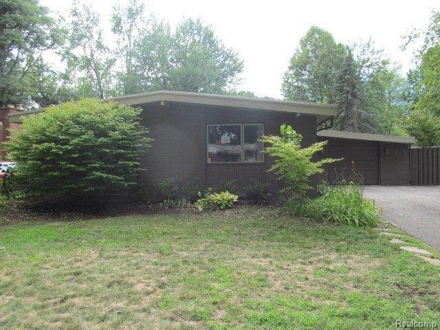 29823 Fall River Road Southfield, MI 48076 - Photo 2 of 25 261-849157 - Front.JPG
