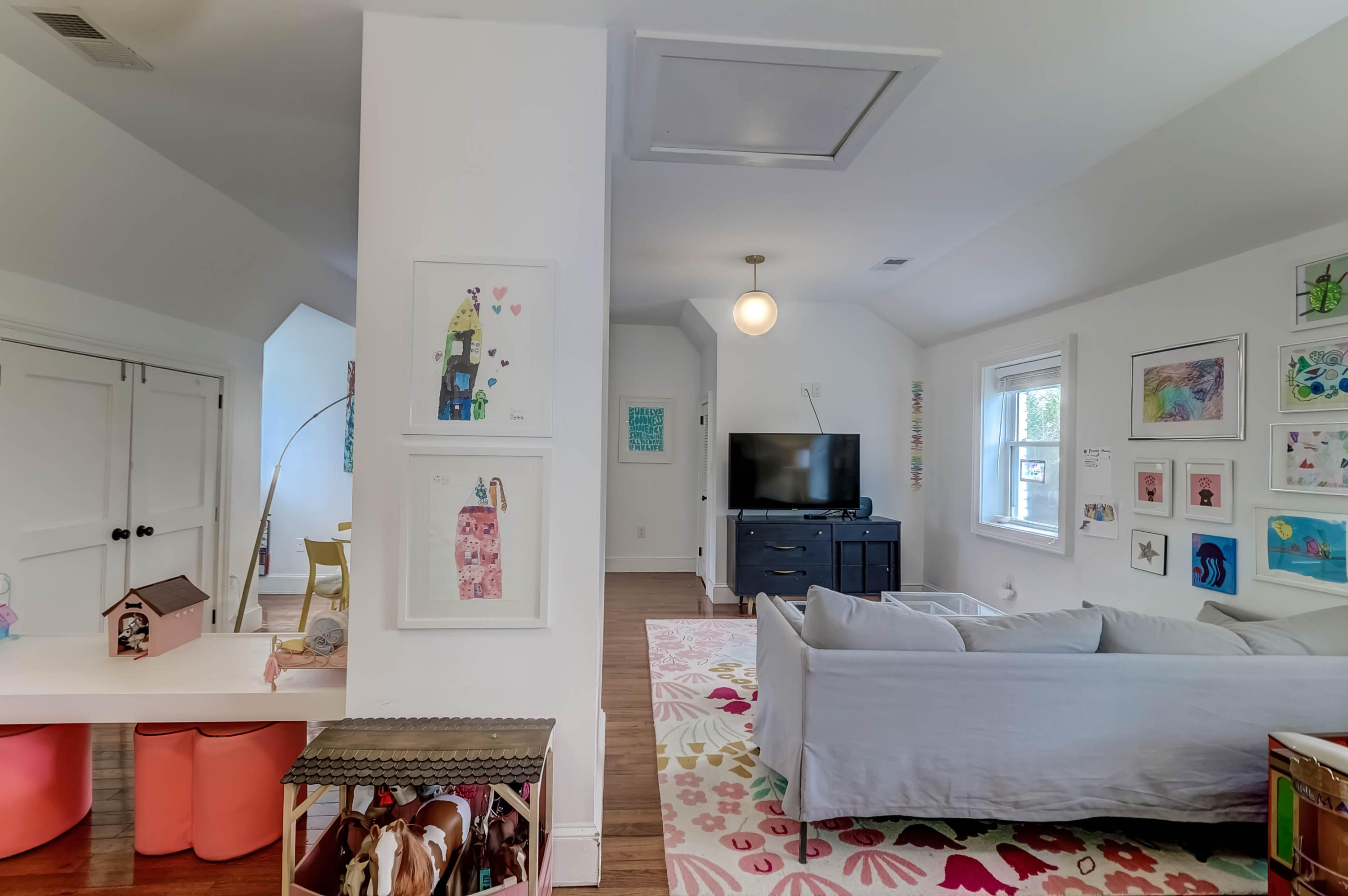 611 Parish Road Charleston, SC 29407 - Photo 27 of 34 Upstairs Living Area