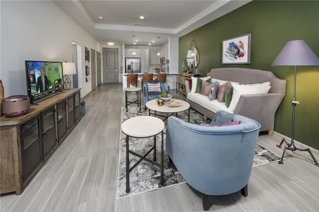 $1,976 | 6919 Peachtree Dunwoody Road, Unit 545, Sandy Springs, GA 30328