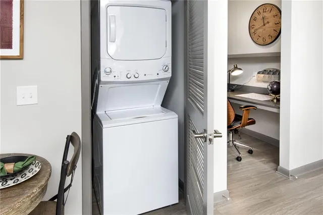 $1,976 | 6919 Peachtree Dunwoody Road, Unit 545, Sandy Springs, GA 30328