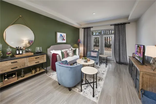 $1,976 | 6919 Peachtree Dunwoody Road, Unit 545, Sandy Springs, GA 30328