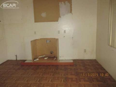 2921 East Pierson Road Flint, MI 48506 - Photo 3 of 10 20456703-2.JPG