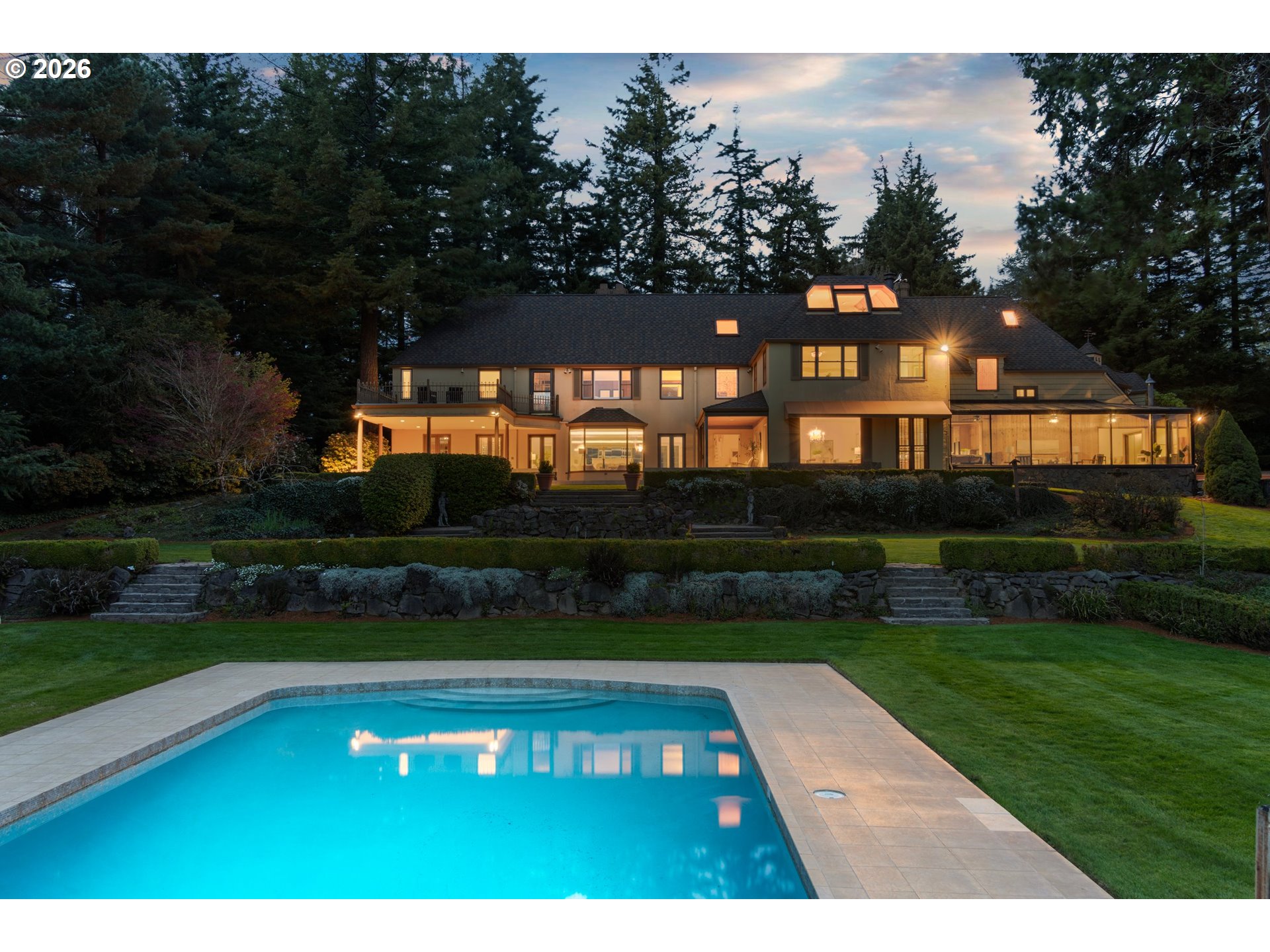 2732 Southwest Scholls Ferry Road Portland, OR 97221 - Photo 37 of 46