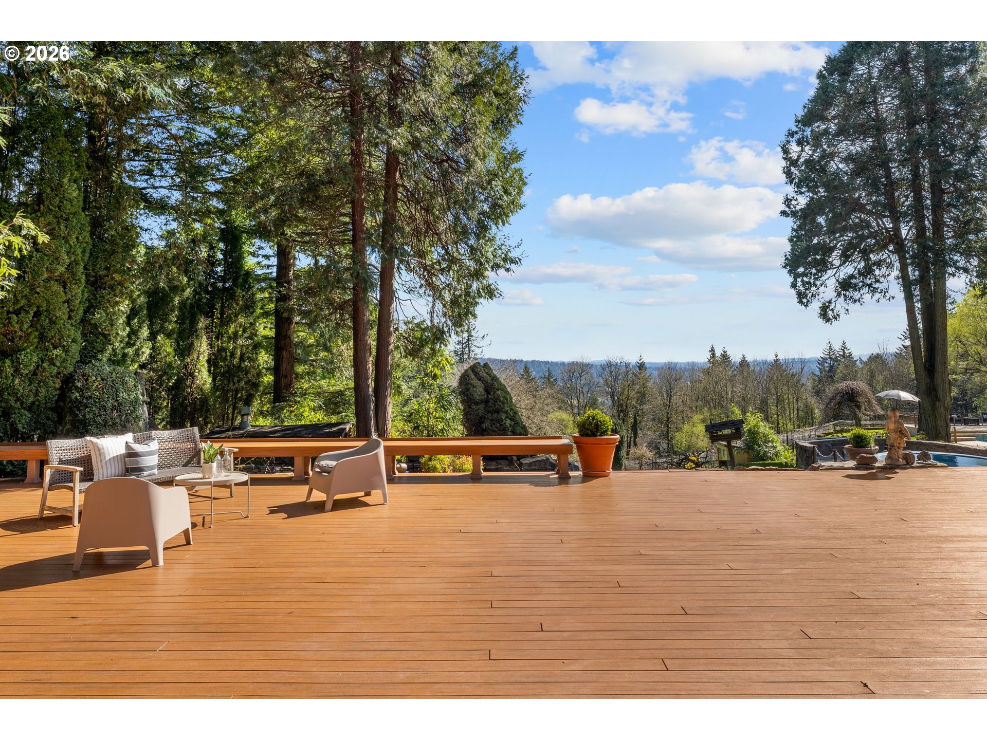 2732 Southwest Scholls Ferry Road Portland, OR 97221 - Photo 38 of 46