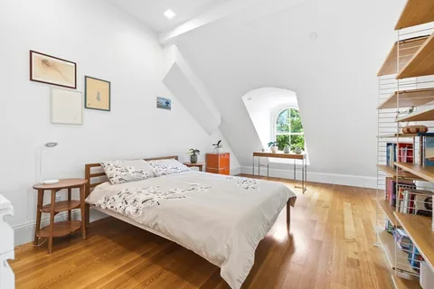 $1,925,000 | 1762 Beacon Street, Unit 4, Brookline, MA 02445