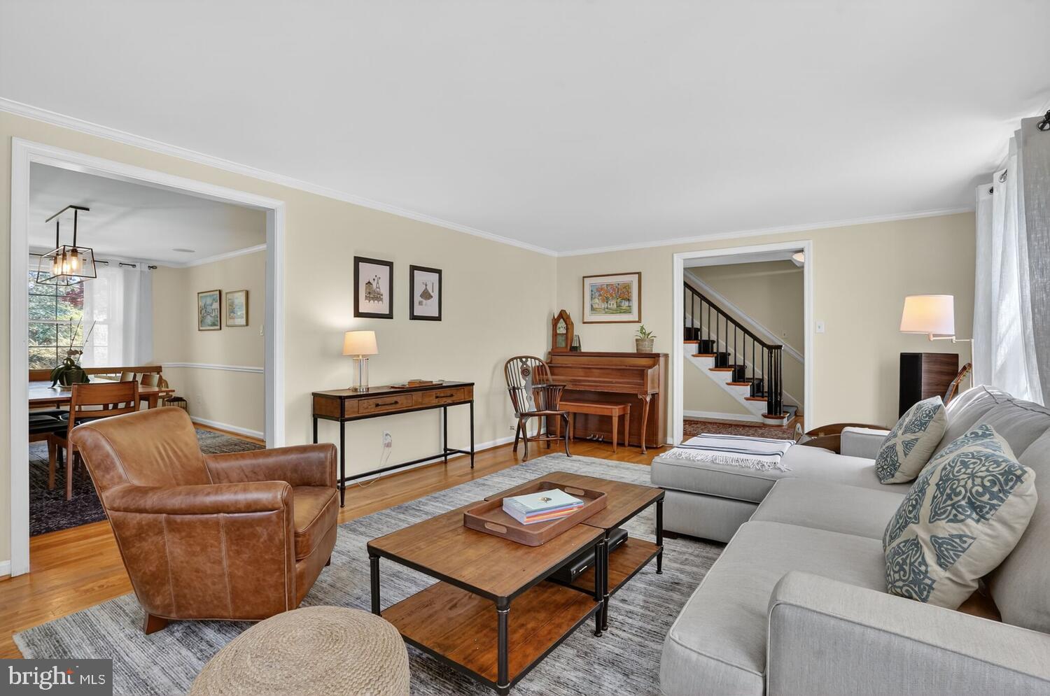 3811 Bent Branch Road Falls Church, VA 22041 - Photo 20 of 50 Living Room
