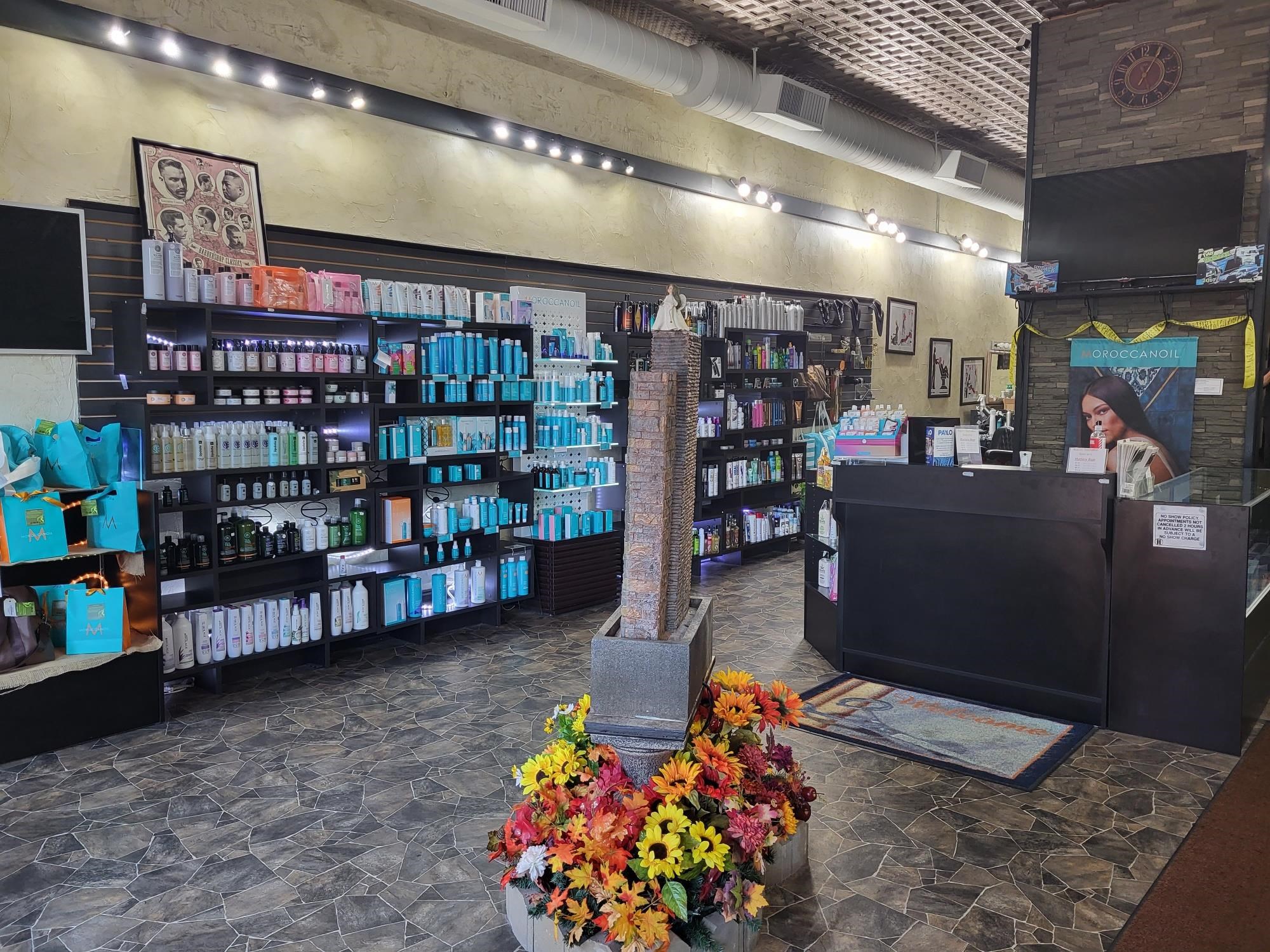 516 Main Street West Ashland, WI 54806 - Photo 6 of 11 Welcome area with a towering ceiling