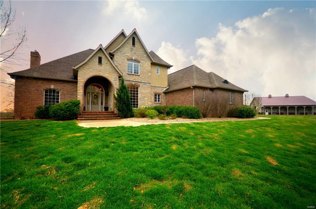 9730 Jefferson Road Mascoutah, IL 62258 - Photo 1 of 63