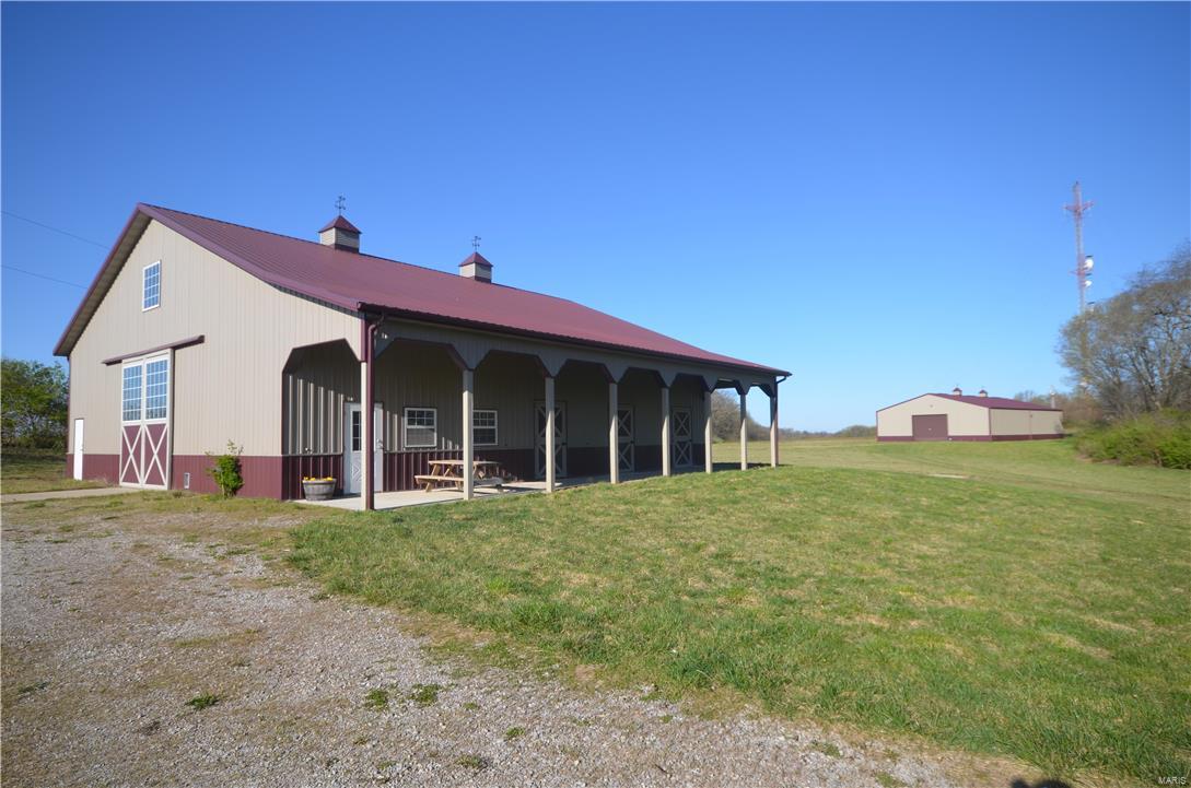 9730 Jefferson Road Mascoutah, IL 62258 - Photo 3 of 63
