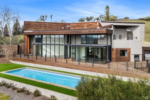 $6,000,000 | 5232 Maacama Ridge Road, Healdsburg, CA 95448