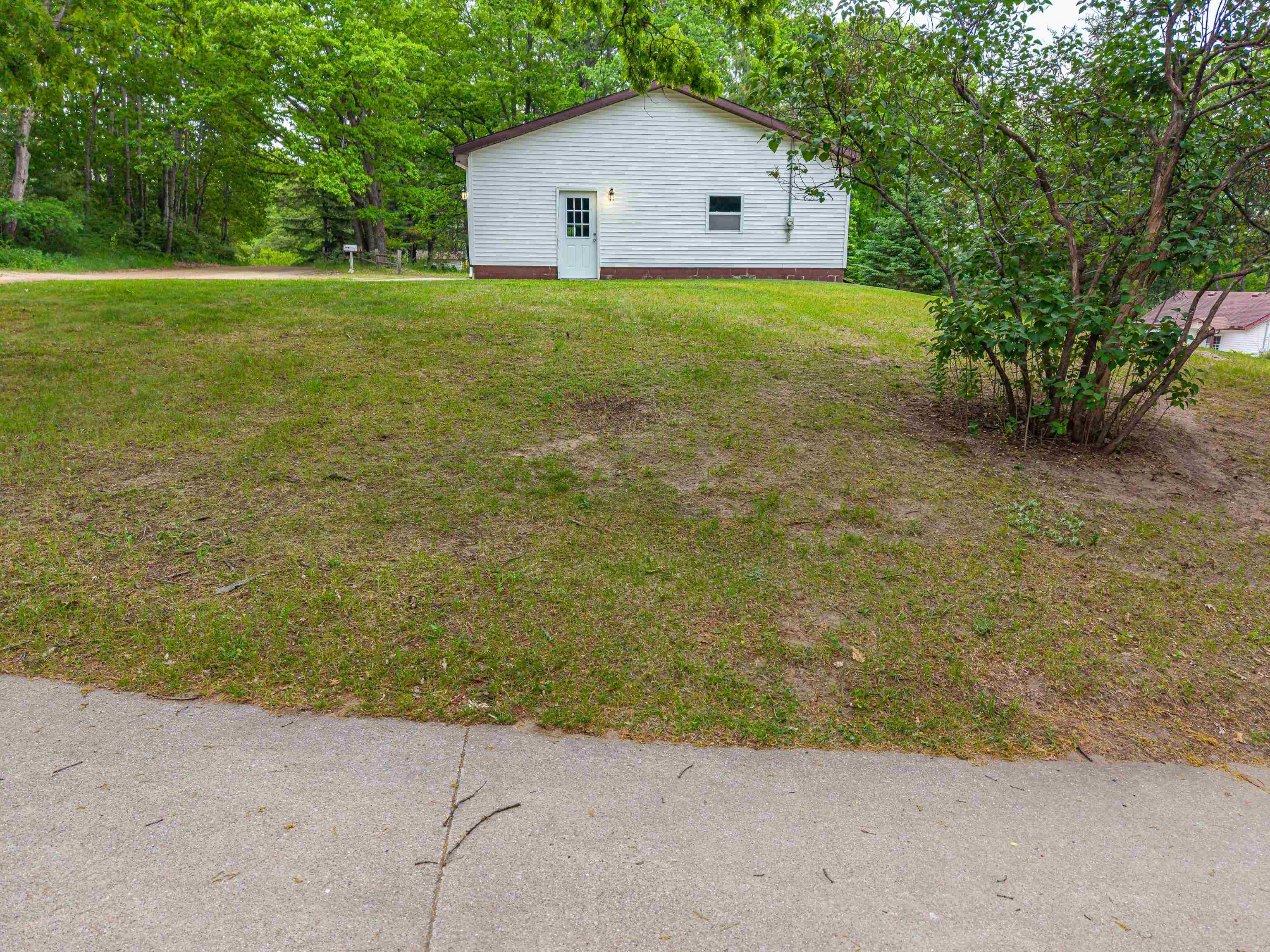 3152 Van Deusen Road Harrison, MI 48625 - Photo 76 of 97
