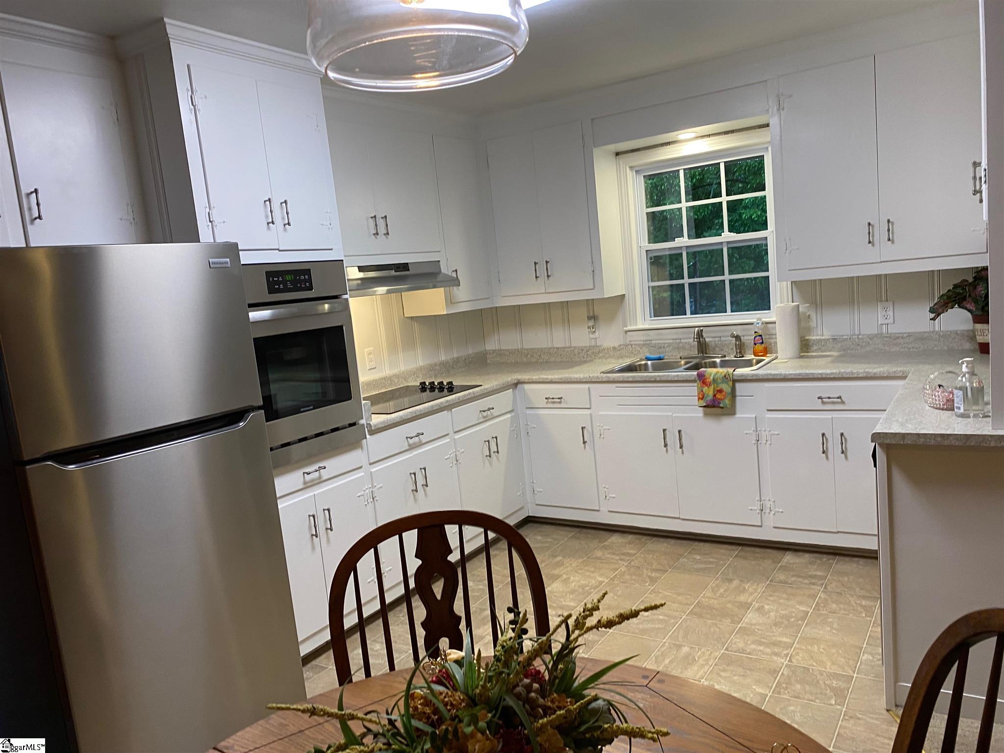 615 Cross Anchor Road Woodruff, SC 29388 - Photo 4 of 28 Gallery Image 4