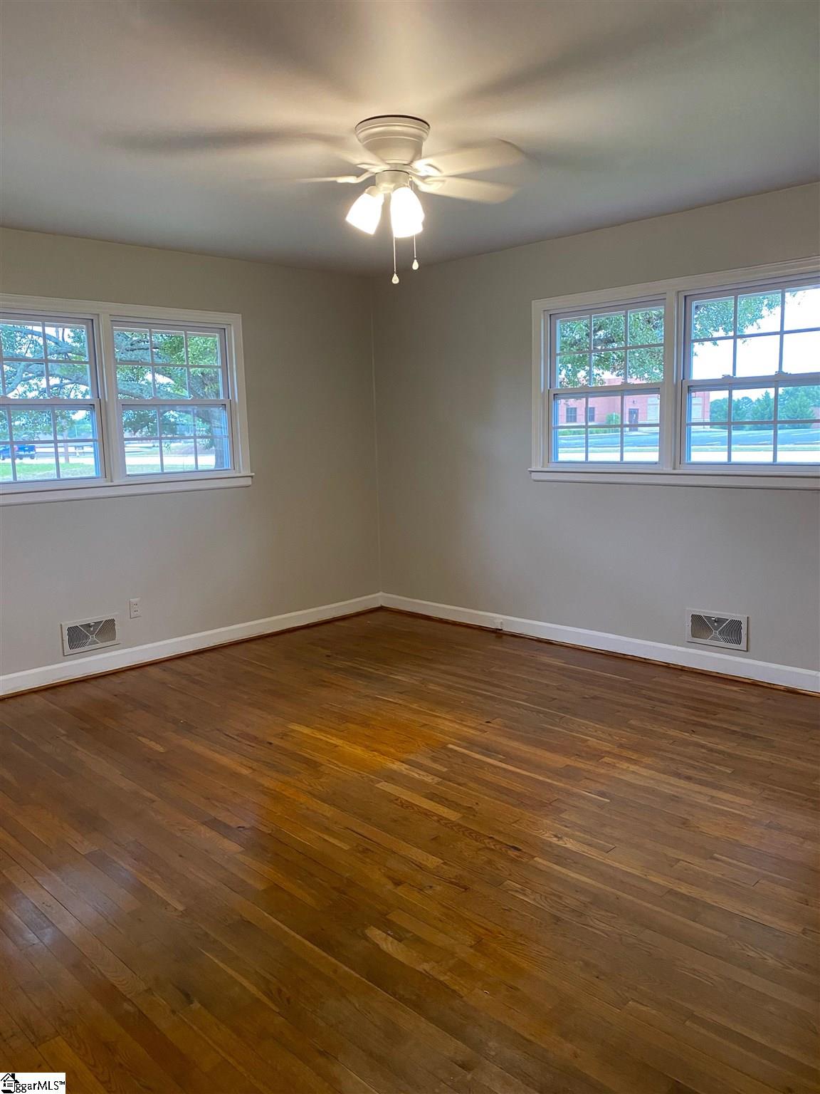 615 Cross Anchor Road Woodruff, SC 29388 - Photo 10 of 28 Gallery Image 10