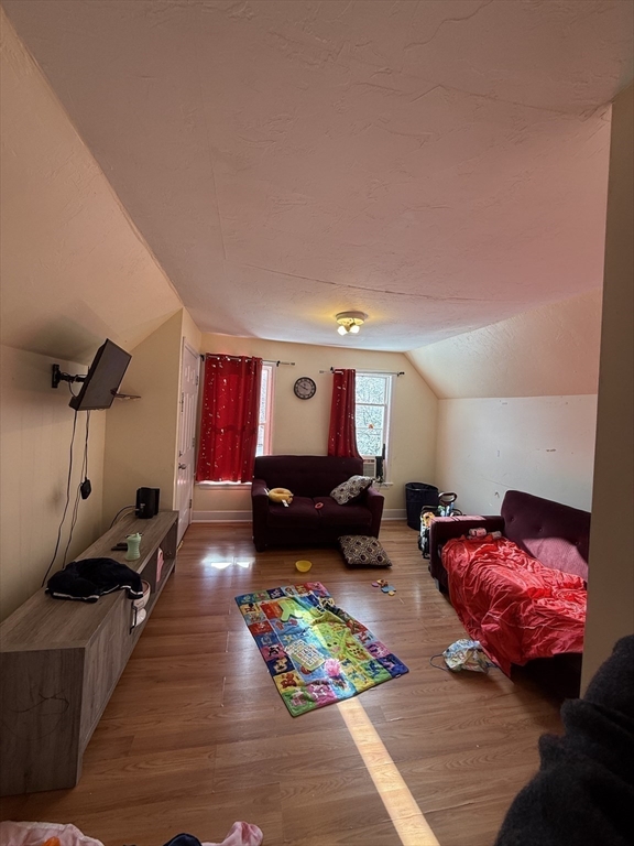 30 Ekman Street Worcester, MA 01607 - Photo 11 of 14 Gallery Image 11