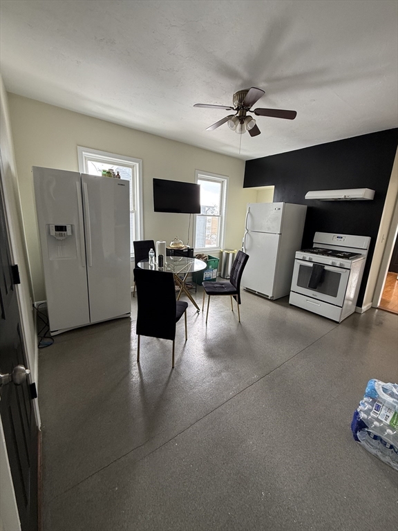 30 Ekman Street Worcester, MA 01607 - Photo 4 of 14 Gallery Image 4