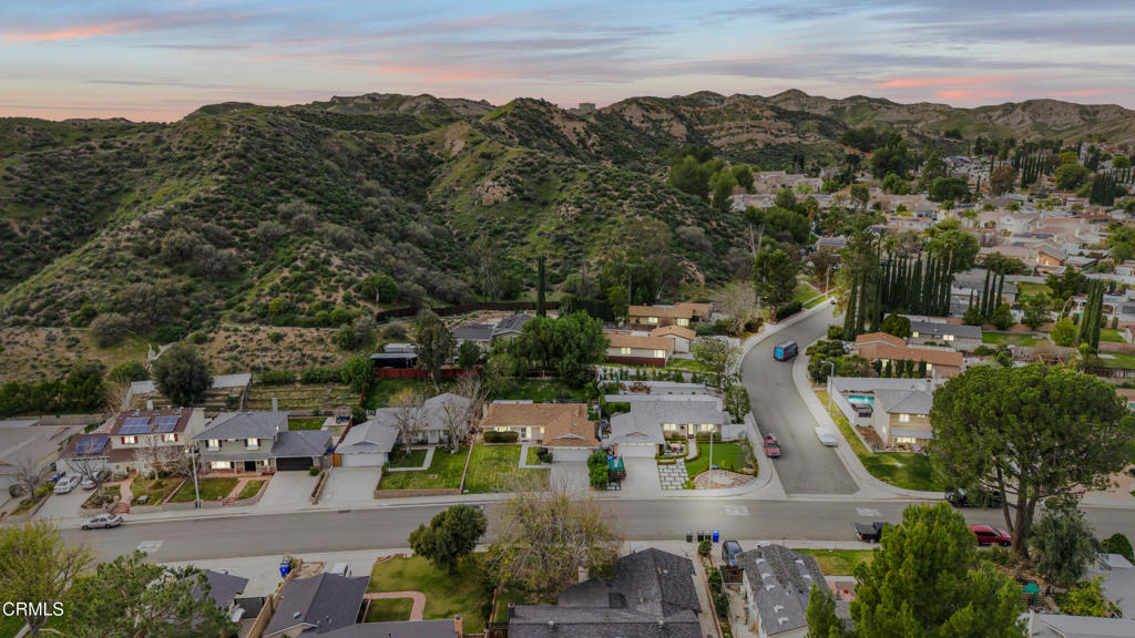 29443 Abelia Road Canyon Country, CA 91387 - Photo 28 of 31 a view of a city