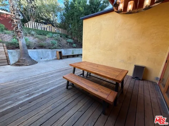 $5,500 | 208 South Westmoreland Avenue, Los Angeles, CA 90004