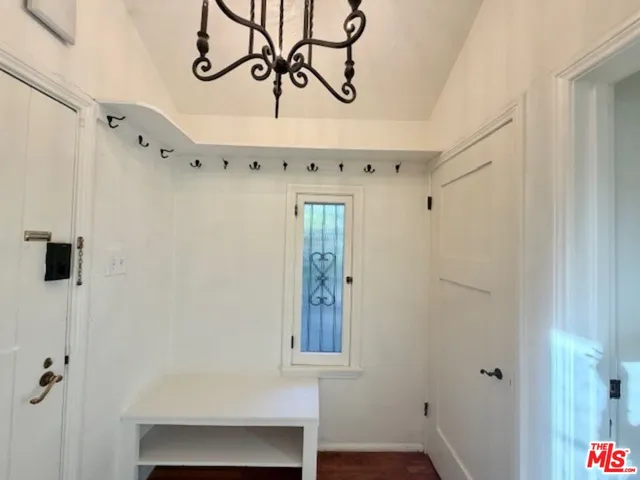 $5,500 | 208 South Westmoreland Avenue, Los Angeles, CA 90004