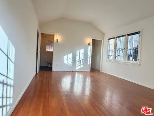 $5,500 | 208 South Westmoreland Avenue, Los Angeles, CA 90004