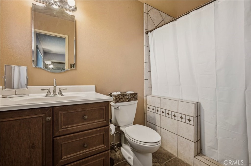 9775 Vine Street Bloomington, CA 92316 - Photo 16 of 20