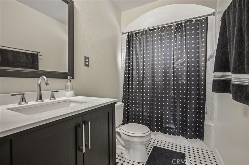 9775 Vine Street Bloomington, CA 92316 - Photo 17 of 20