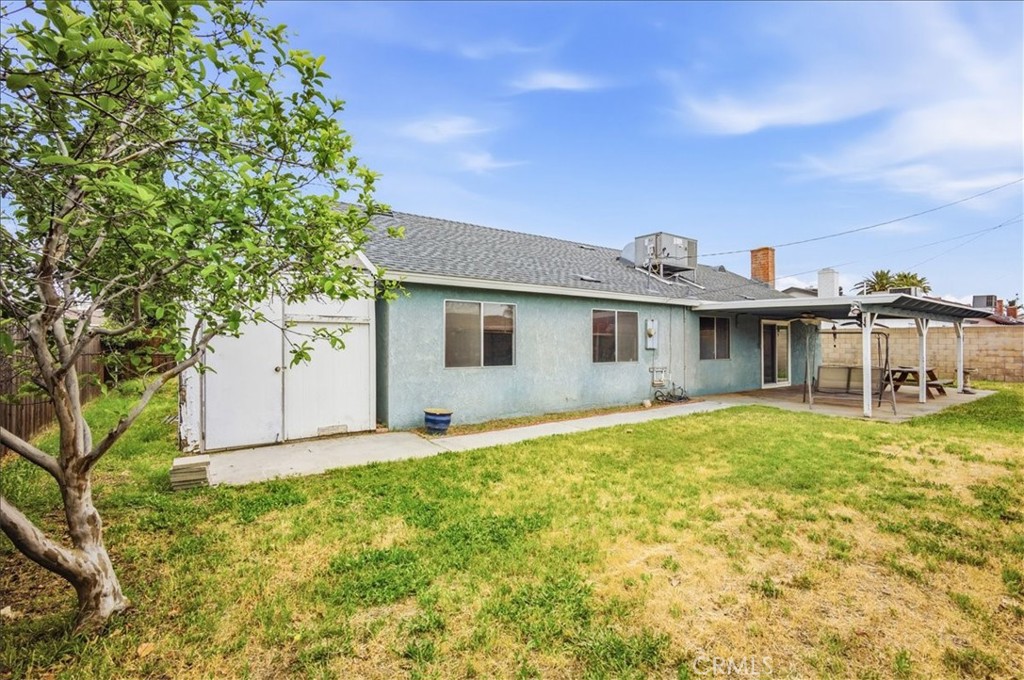 9775 Vine Street Bloomington, CA 92316 - Photo 19 of 20