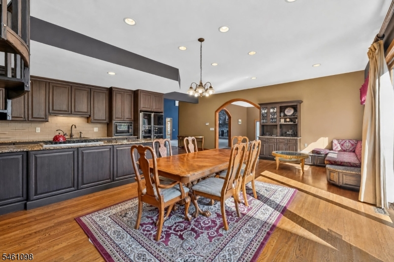 8 Spring Hill Road Annandale, NJ 08801 - Photo 11 of 48 Gallery Image 11