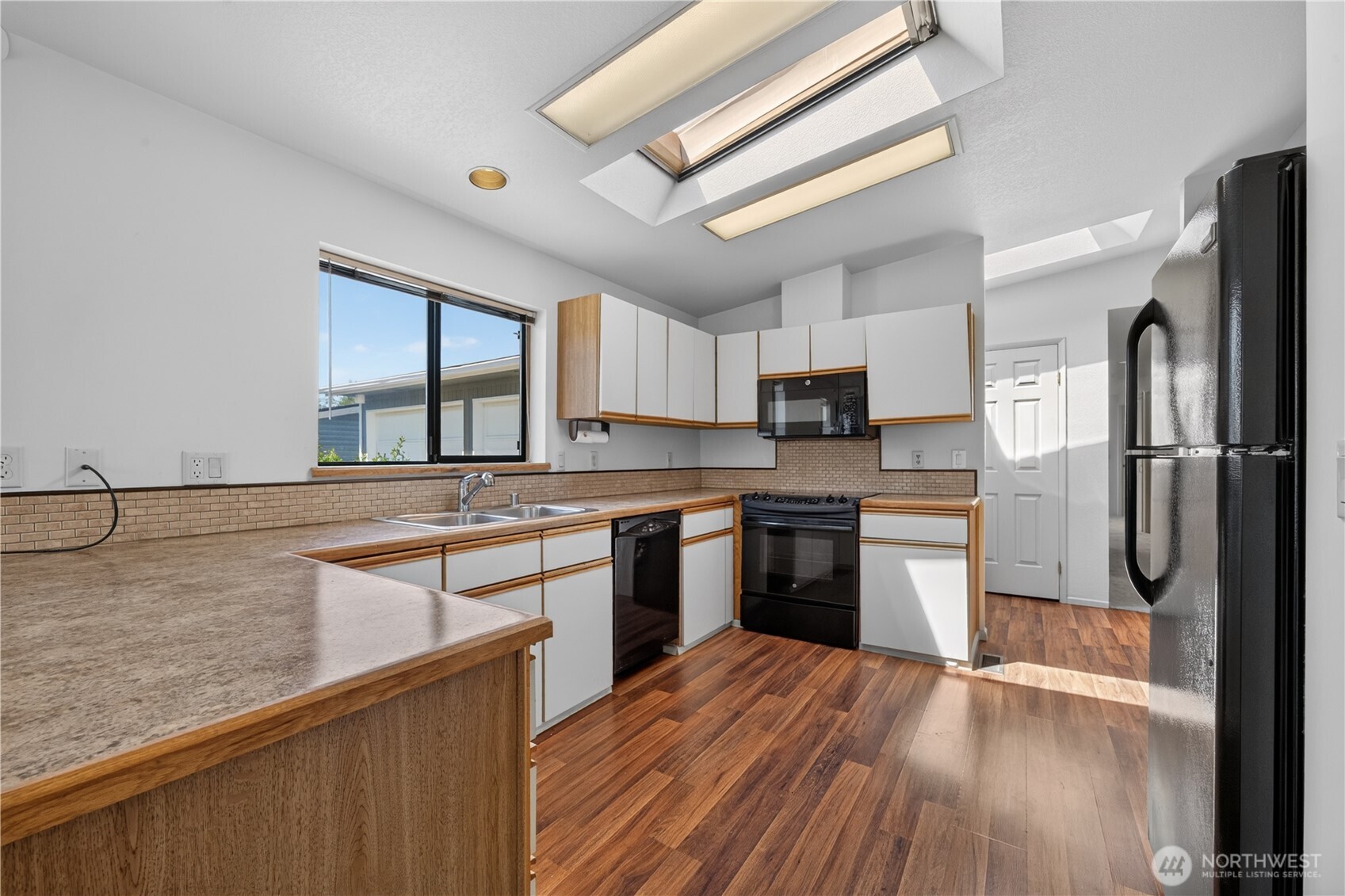 24030 10th Place West Bothell, WA 98021 - Photo 6 of 34