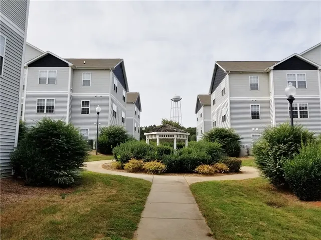 $224,900 | 190 University Village Drive, Unit J, Central, SC 29630