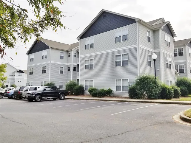 $224,900 | 190 University Village Drive, Unit J, Central, SC 29630