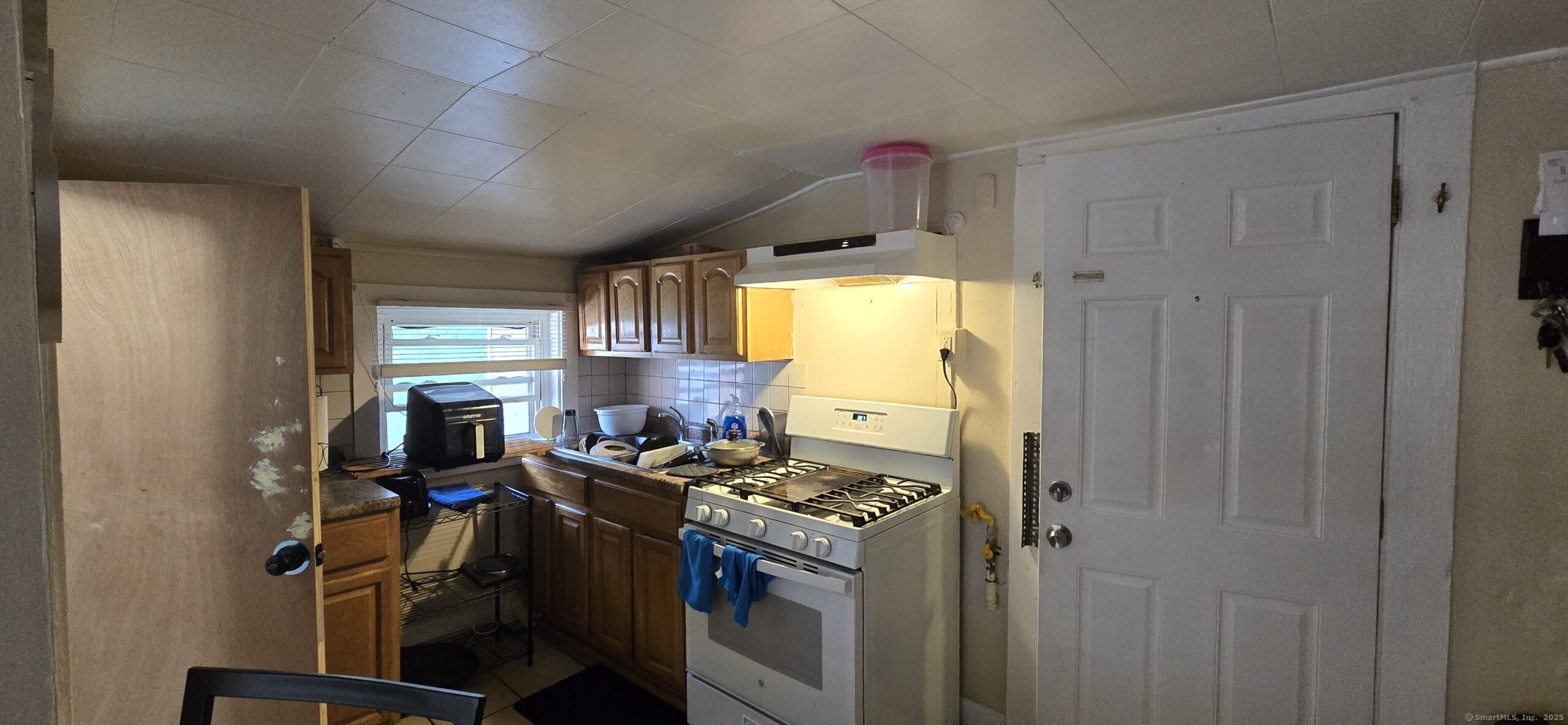 27 Allen Place Hartford, CT 06106 - Photo 6 of 11 a room with storage and utility