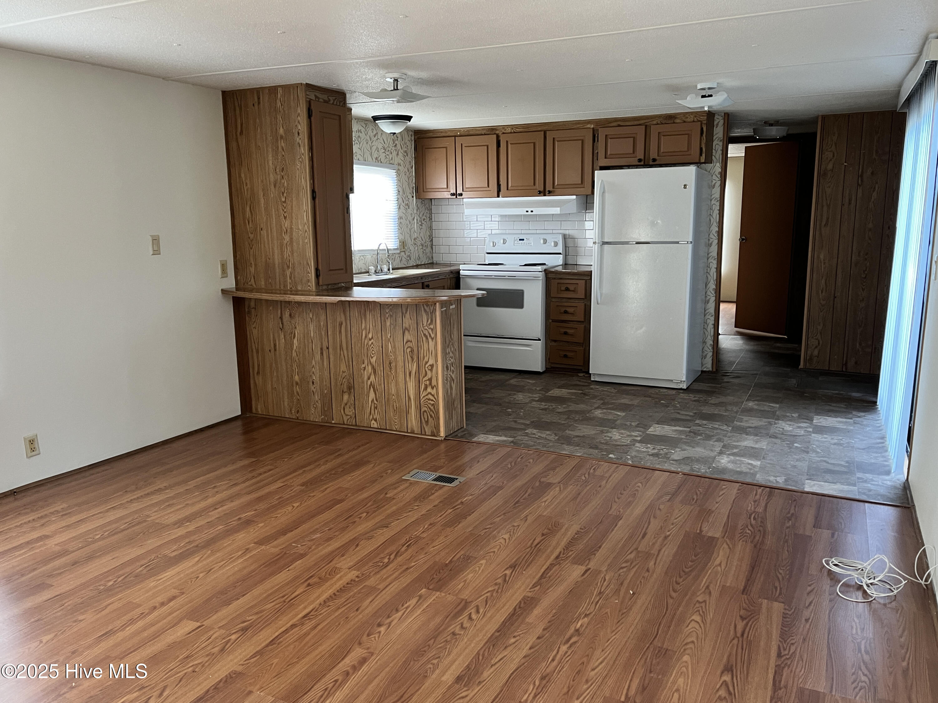 3936 Stantonsburg Road Greenville, NC 27834 - Photo 18 of 41 back left trailer