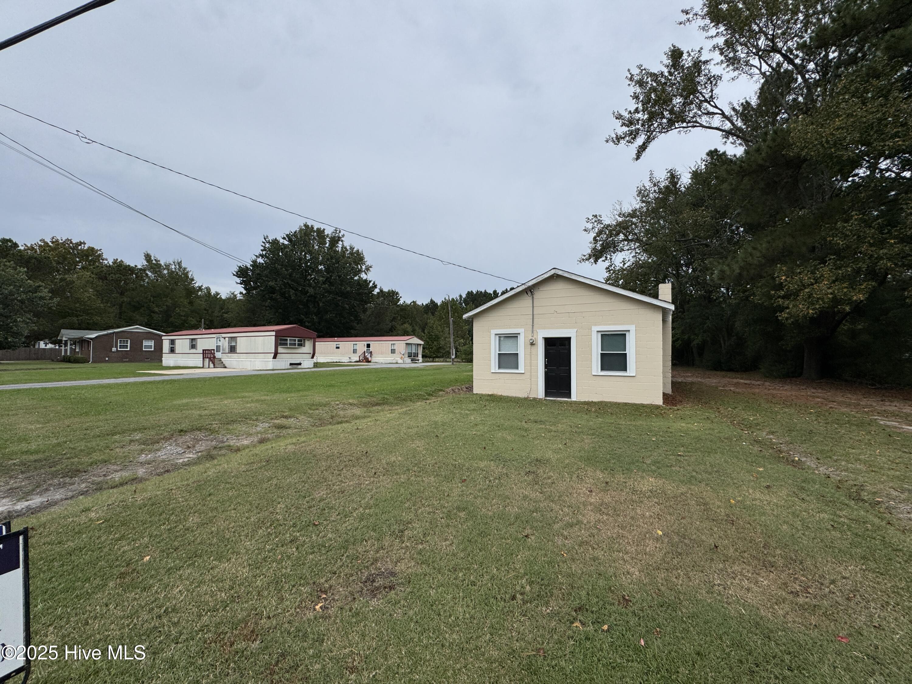 3936 Stantonsburg Road Greenville, NC 27834 - Photo 5 of 41 8383D22A-AF20-4053-A995-EE462A15415F