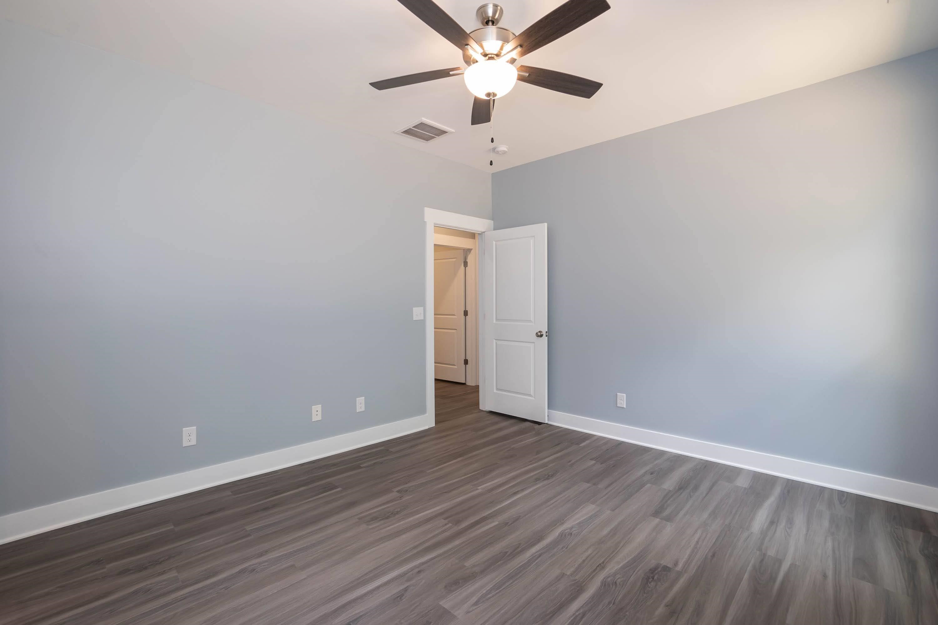 1701 Honeysuckle Road Raleigh, NC 27609 - Photo 14 of 29 Photo 14