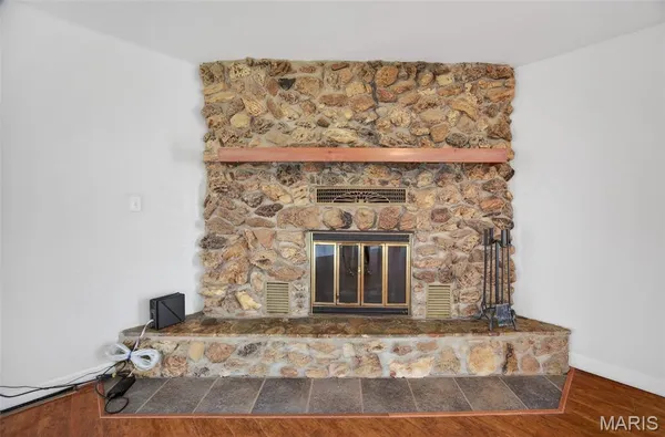 $599,000 | 19849 Hazel Road, Lebanon, MO 65536
