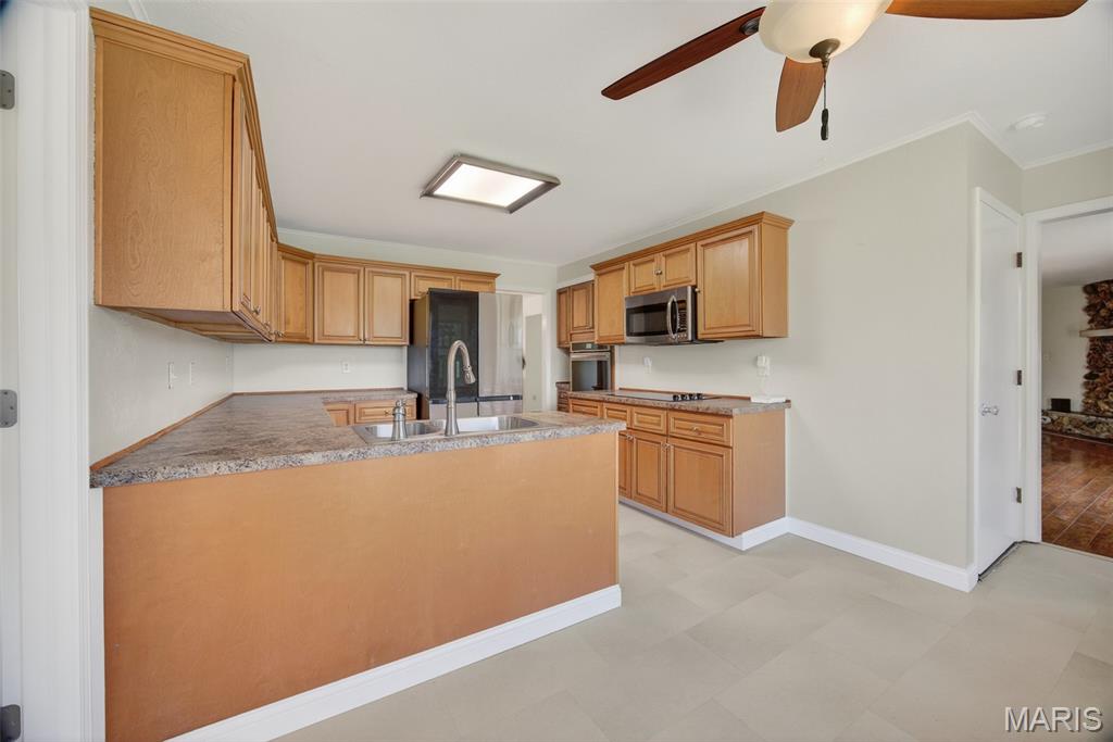 19849 Hazel Road Lebanon, MO 65536 - Photo 18 of 78