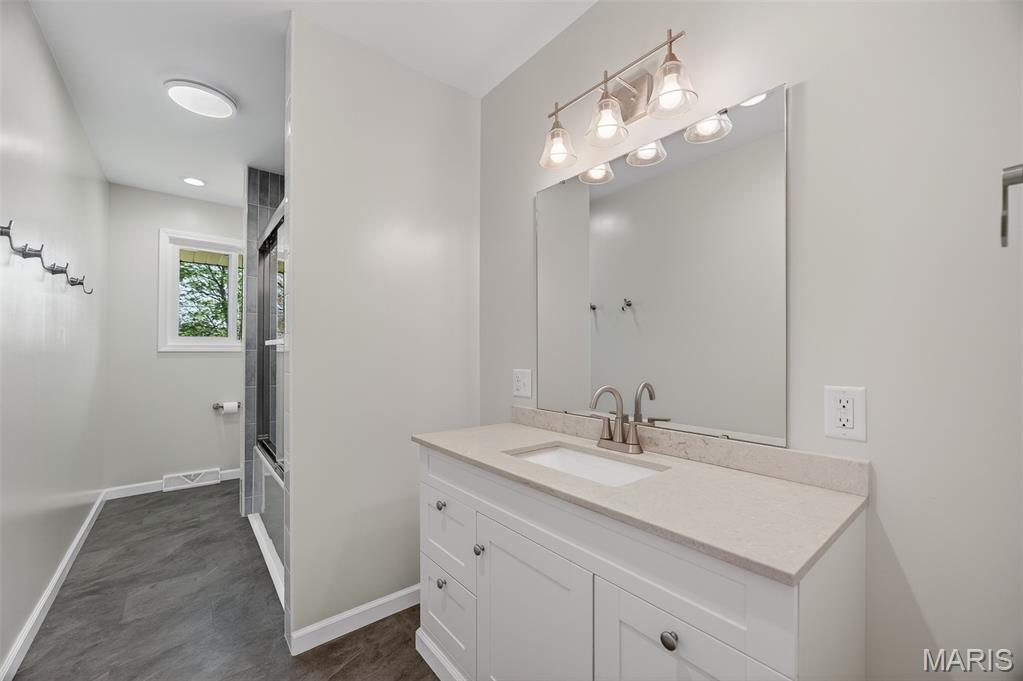 19849 Hazel Road Lebanon, MO 65536 - Photo 35 of 78