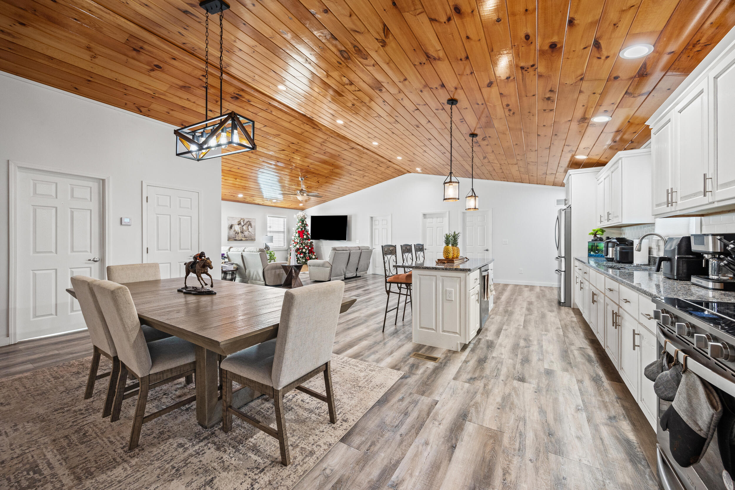 4487 Louisville Road Salvisa, KY 40372 - Photo 53 of 85 4487 House 1 Interior 6