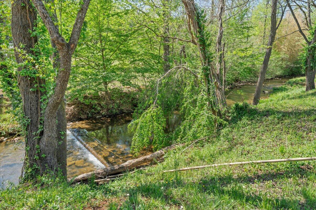 112 Frankie Lane Stuart, VA 24171 - Photo 44 of 57 64-MIB03384
