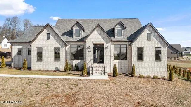 $1,199,900 | 1014 Herbert Drive, Greenback, TN 37742